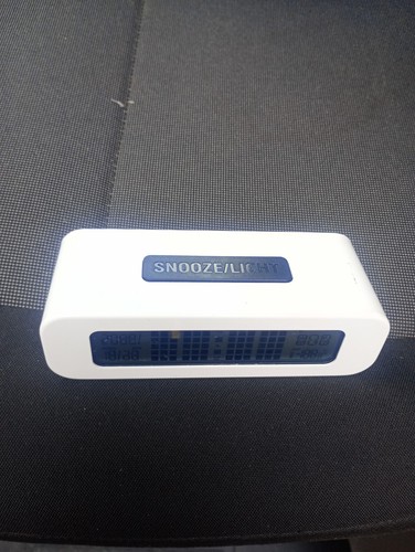 Lcd snooze light alarm clock - snooze/light,